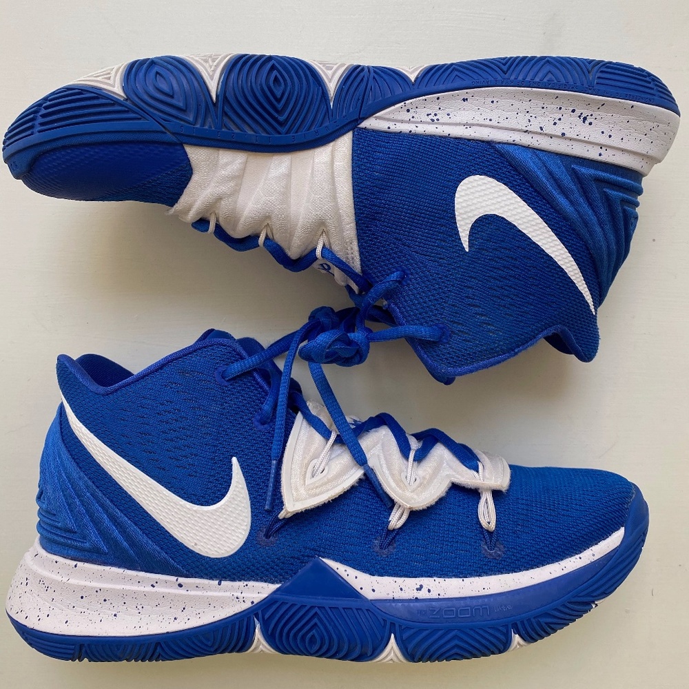 Nike Kyrie Irving Basketball Shoes